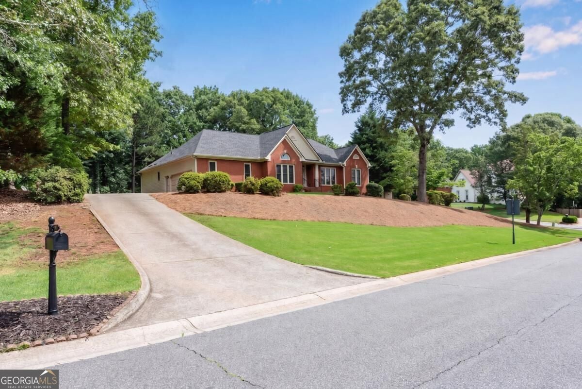 4210 Habersham WAY