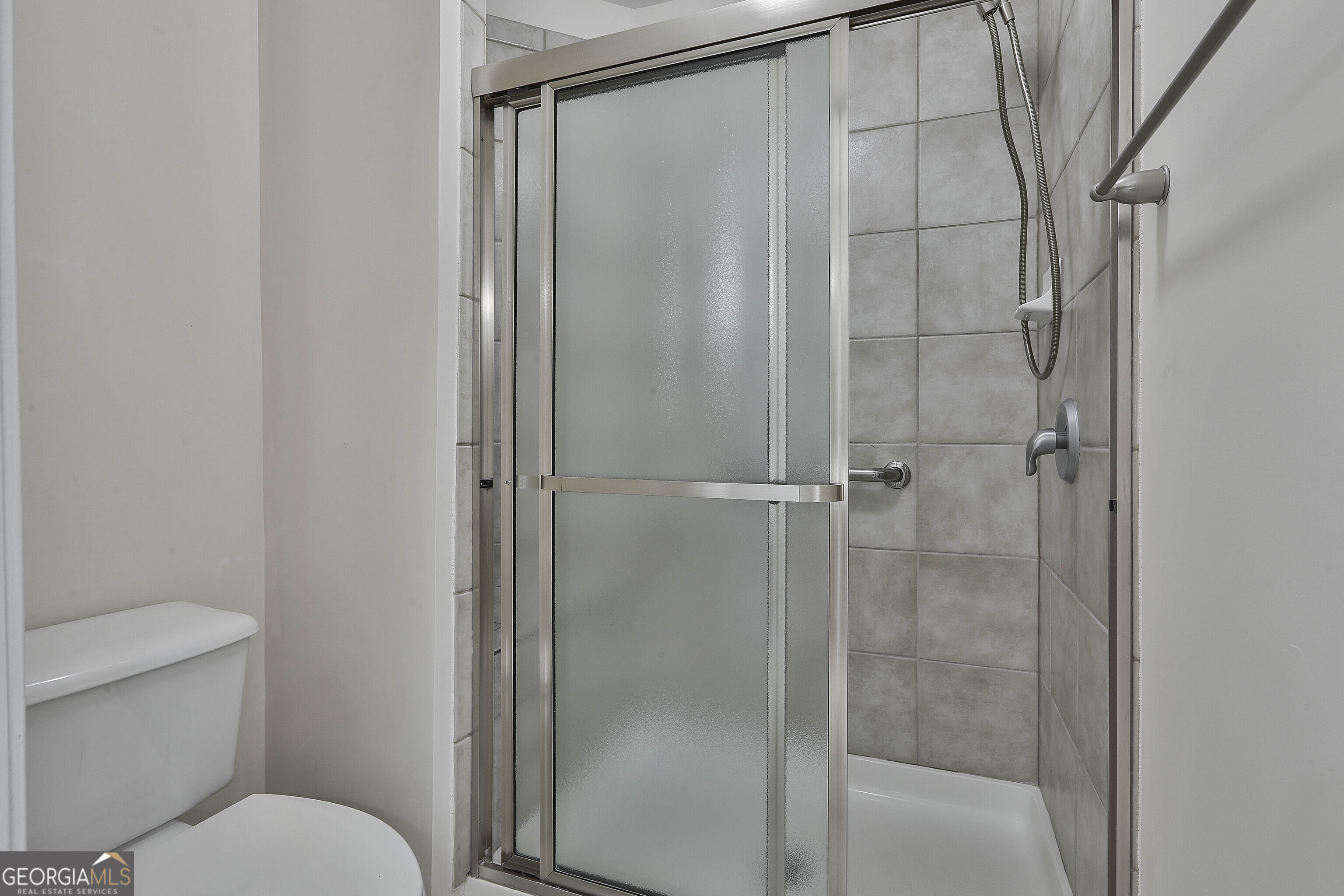 Fayetteville, Georgia 30214, United States, 2 Bedrooms Bedrooms, ,2 BathroomsBathrooms,Residential,Pending,15409