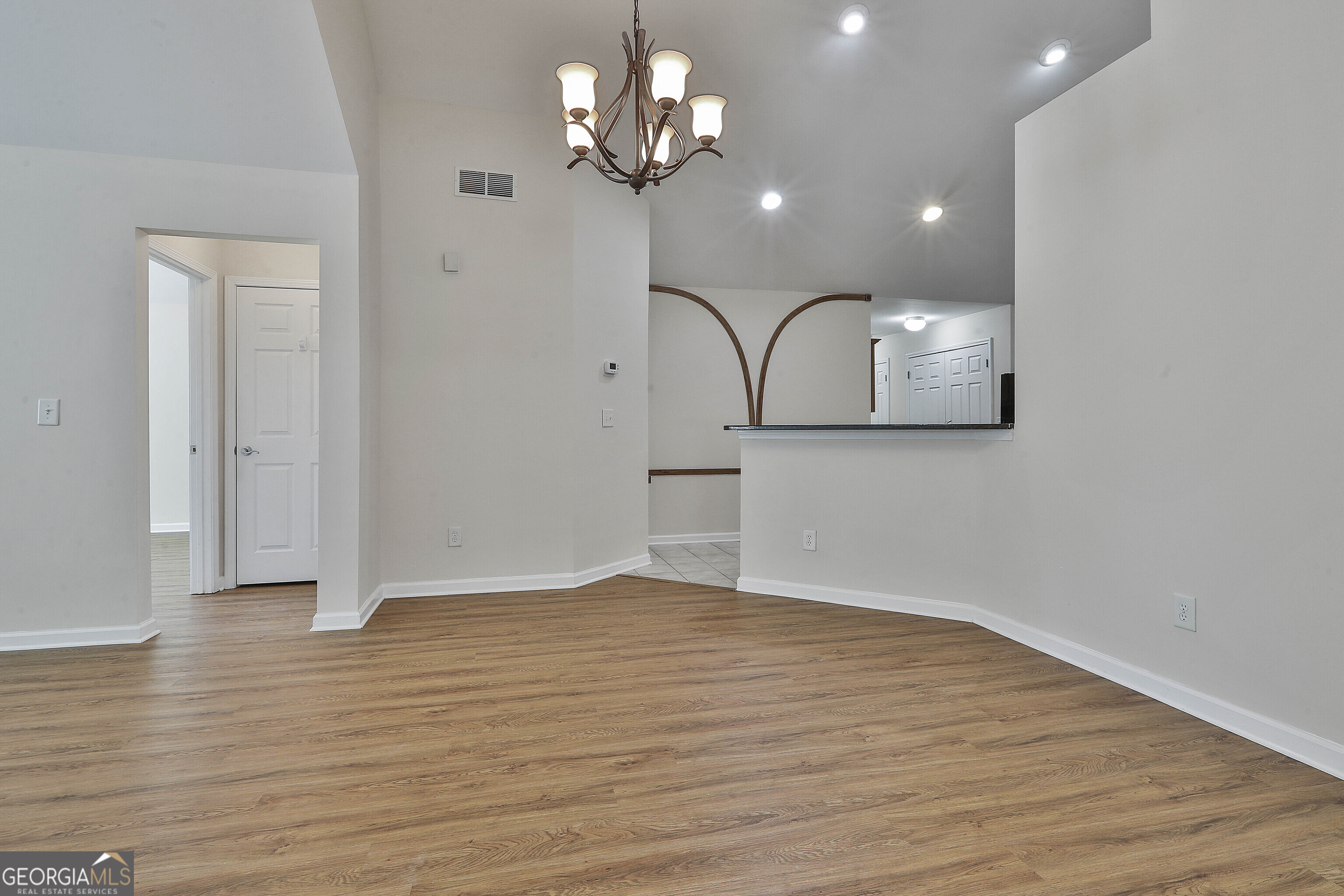 Fayetteville, Georgia 30214, United States, 2 Bedrooms Bedrooms, ,2 BathroomsBathrooms,Residential,Pending,15409