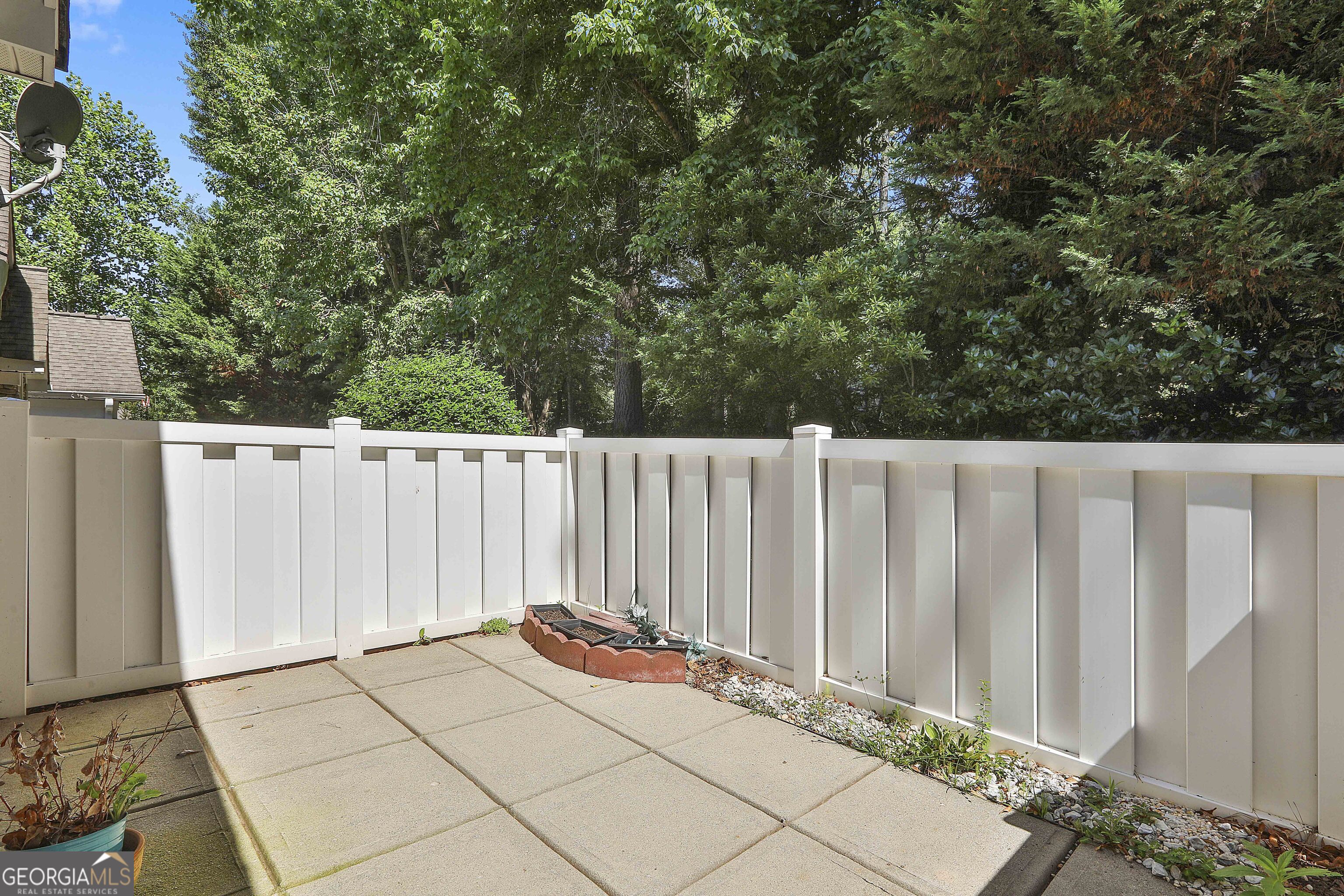 Fayetteville, Georgia 30214, United States, 2 Bedrooms Bedrooms, ,2 BathroomsBathrooms,Residential,Pending,15409