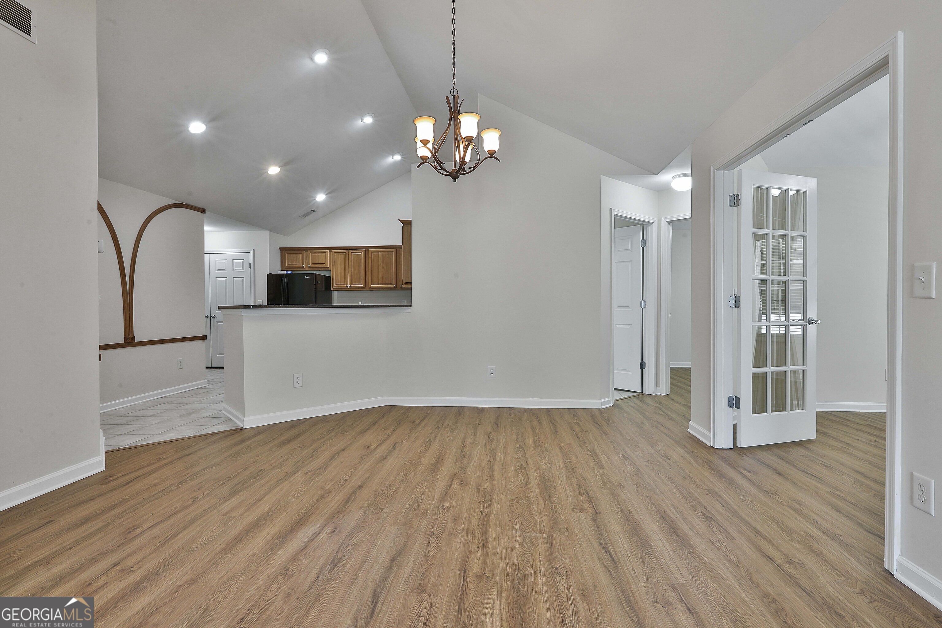 Fayetteville, Georgia 30214, United States, 2 Bedrooms Bedrooms, ,2 BathroomsBathrooms,Residential,Pending,15409