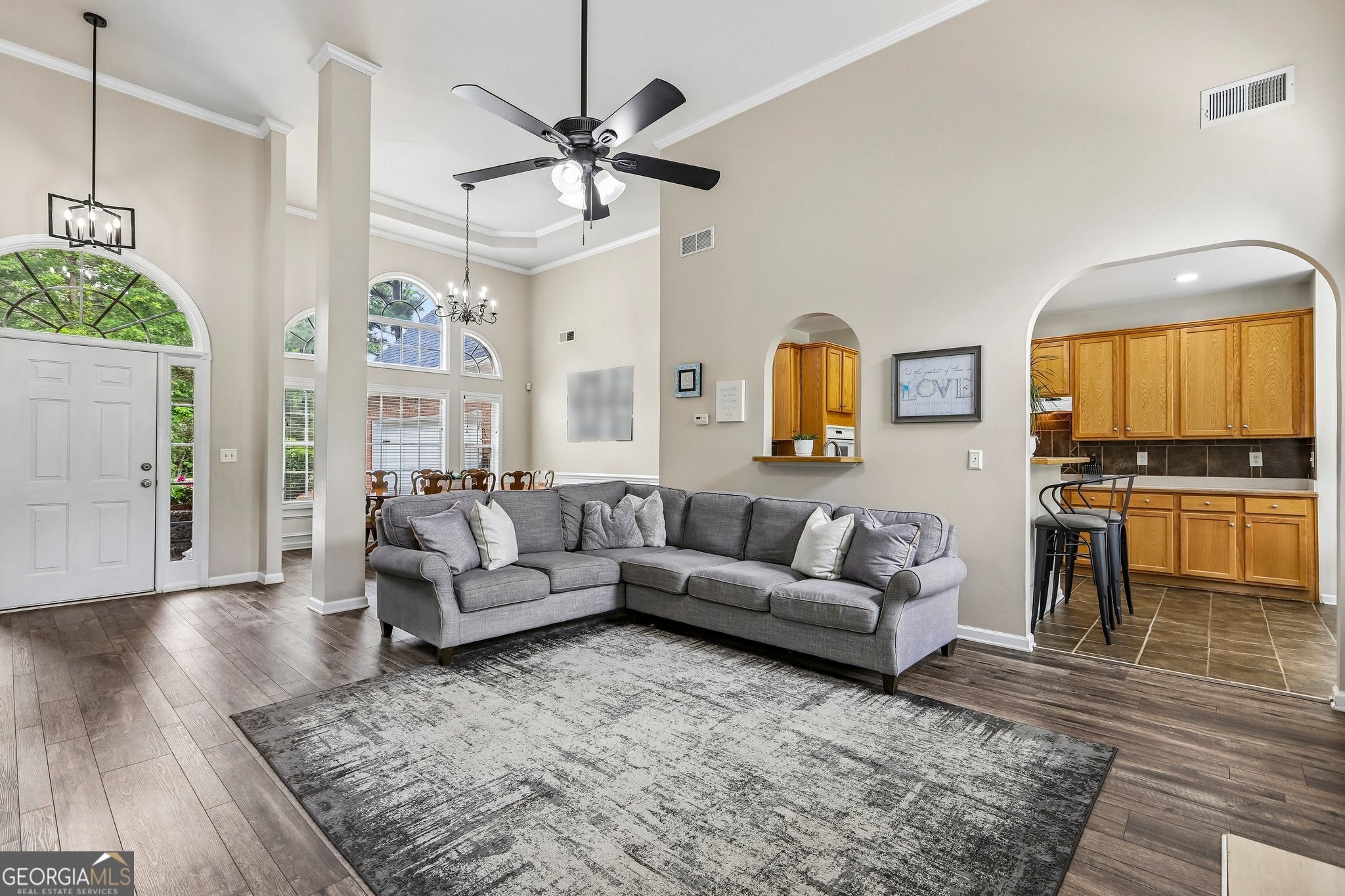 240 Crestwood DR