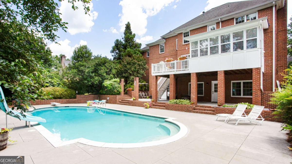 2651 Brentford Lane