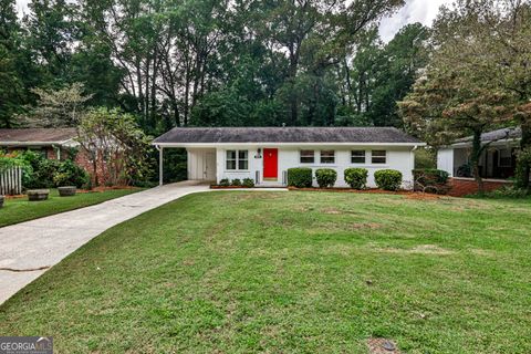 Photo of 1010 Greenbriar Circle, Decatur, GA 30033 (MLS # 10616817)