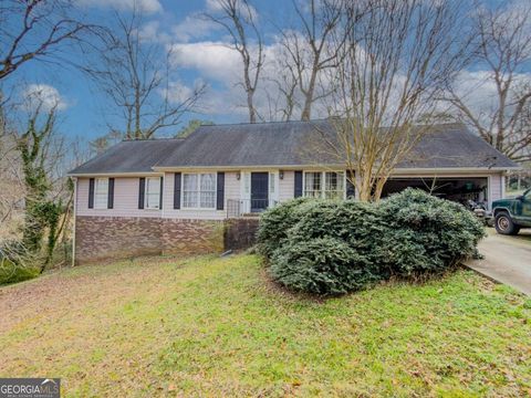 Photo of 4736 Bridgewater Drive, Lilburn, GA 30047 (MLS # 10677302)
