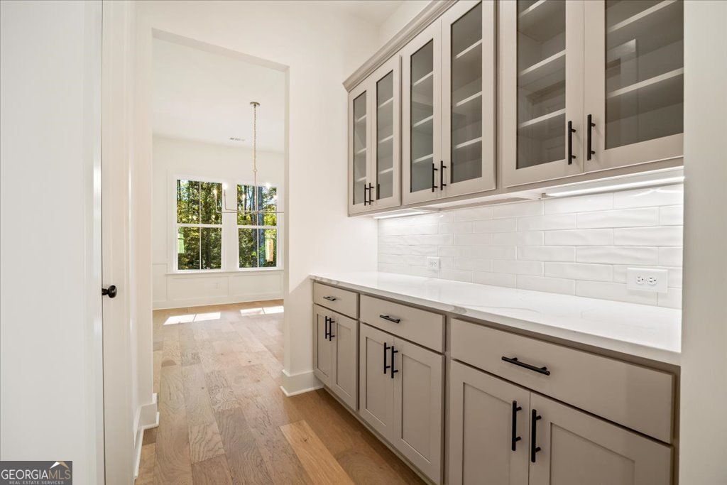 Gainesville, Georgia 30506, United States, 5 Bedrooms Bedrooms, ,5 BathroomsBathrooms,Residential,Active,229252