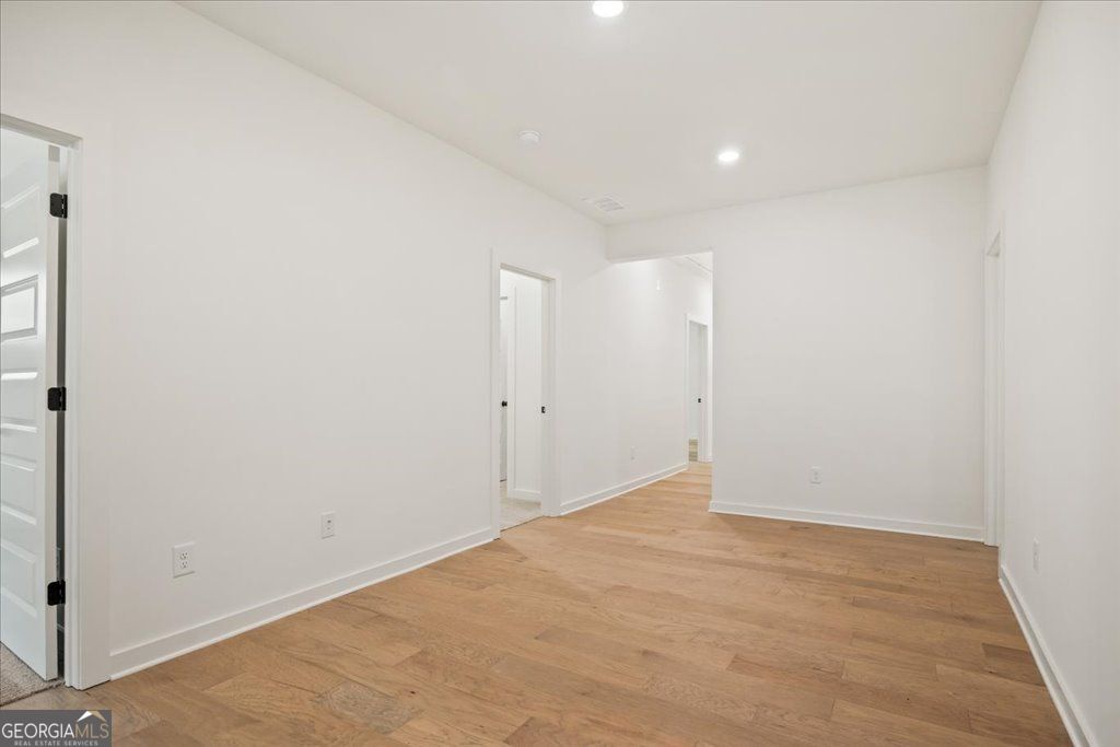 Gainesville, Georgia 30506, United States, 5 Bedrooms Bedrooms, ,5 BathroomsBathrooms,Residential,Active,229252