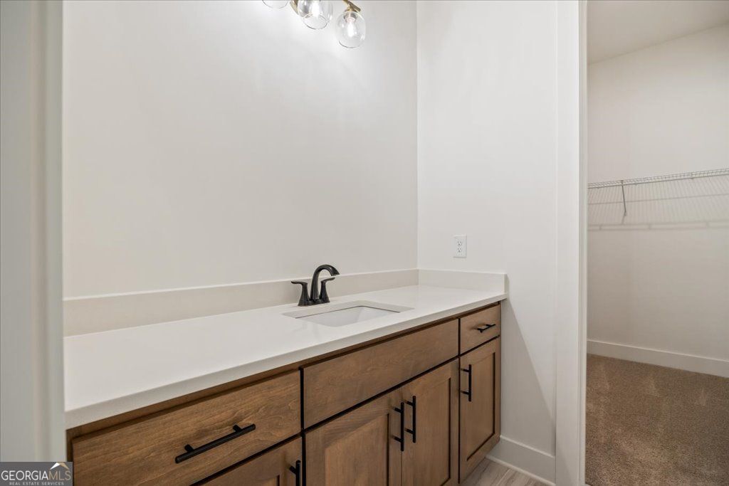 Gainesville, Georgia 30506, United States, 5 Bedrooms Bedrooms, ,5 BathroomsBathrooms,Residential,Active,229252