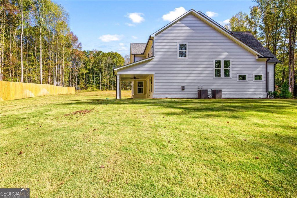 Gainesville, Georgia 30506, United States, 5 Bedrooms Bedrooms, ,5 BathroomsBathrooms,Residential,Active,229252