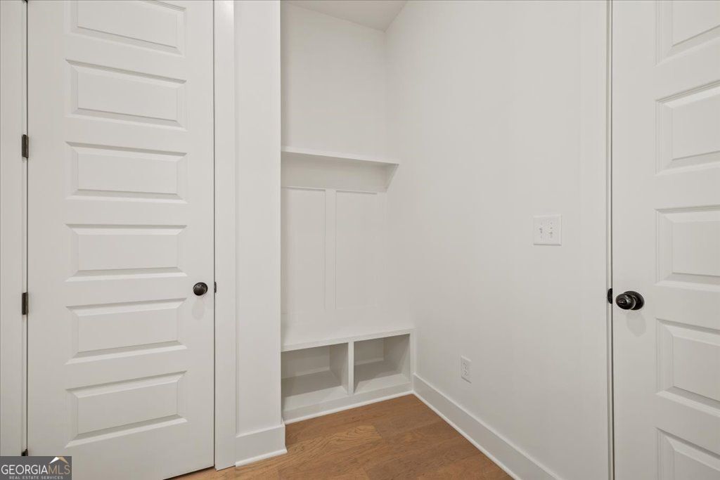 Gainesville, Georgia 30506, United States, 5 Bedrooms Bedrooms, ,5 BathroomsBathrooms,Residential,Active,229252