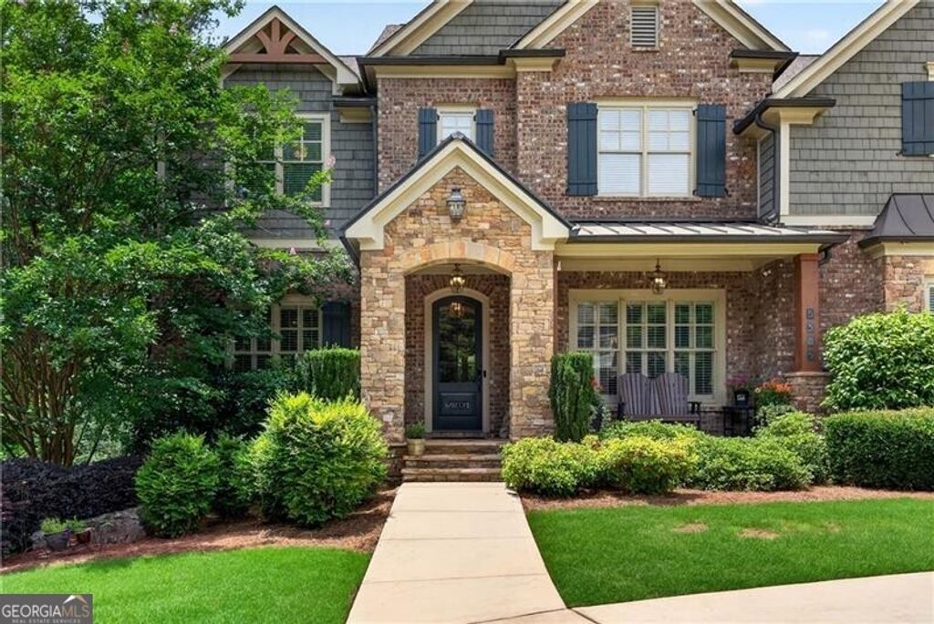 Photo of 5365 Lake Redwine Cove, Acworth, GA 30101 (MLS # 10776089)