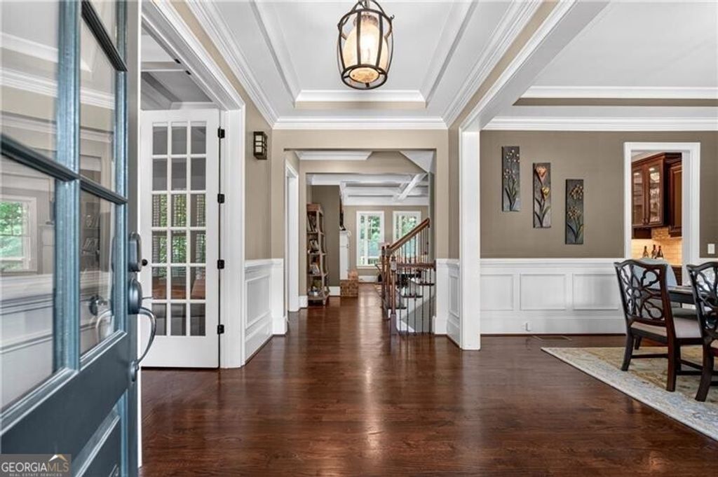 Photo of 5365 Lake Redwine Cove, Acworth, GA 30101 (MLS # 10776089)