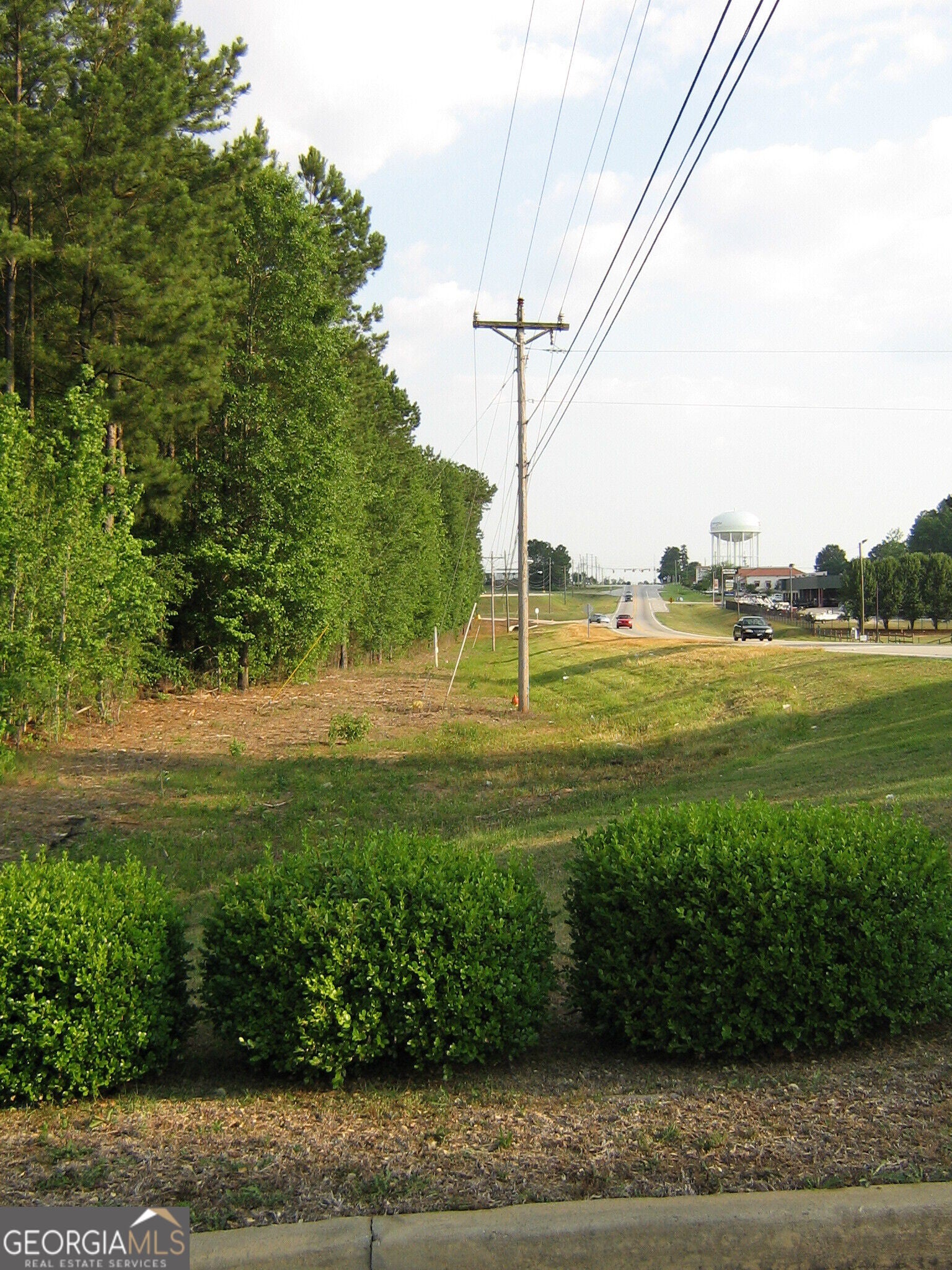 28.77 ACRES Davis RD
