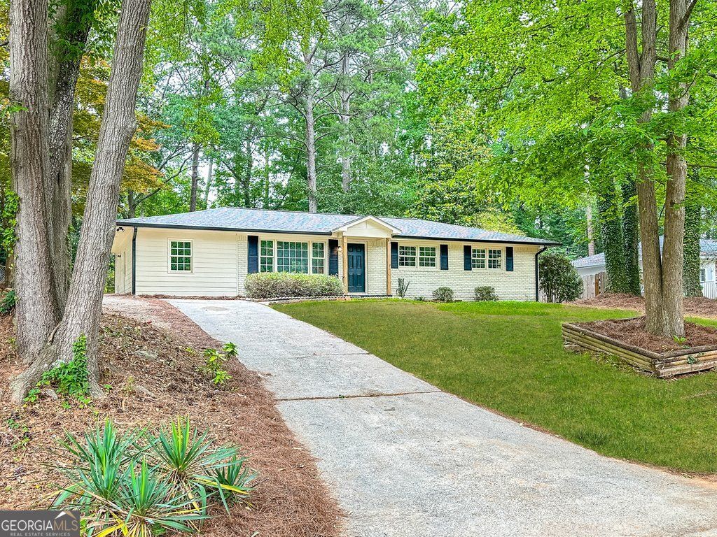 Photo of 571 Oriole Drive SE, Marietta, GA 30067 (MLS # 10765532)
