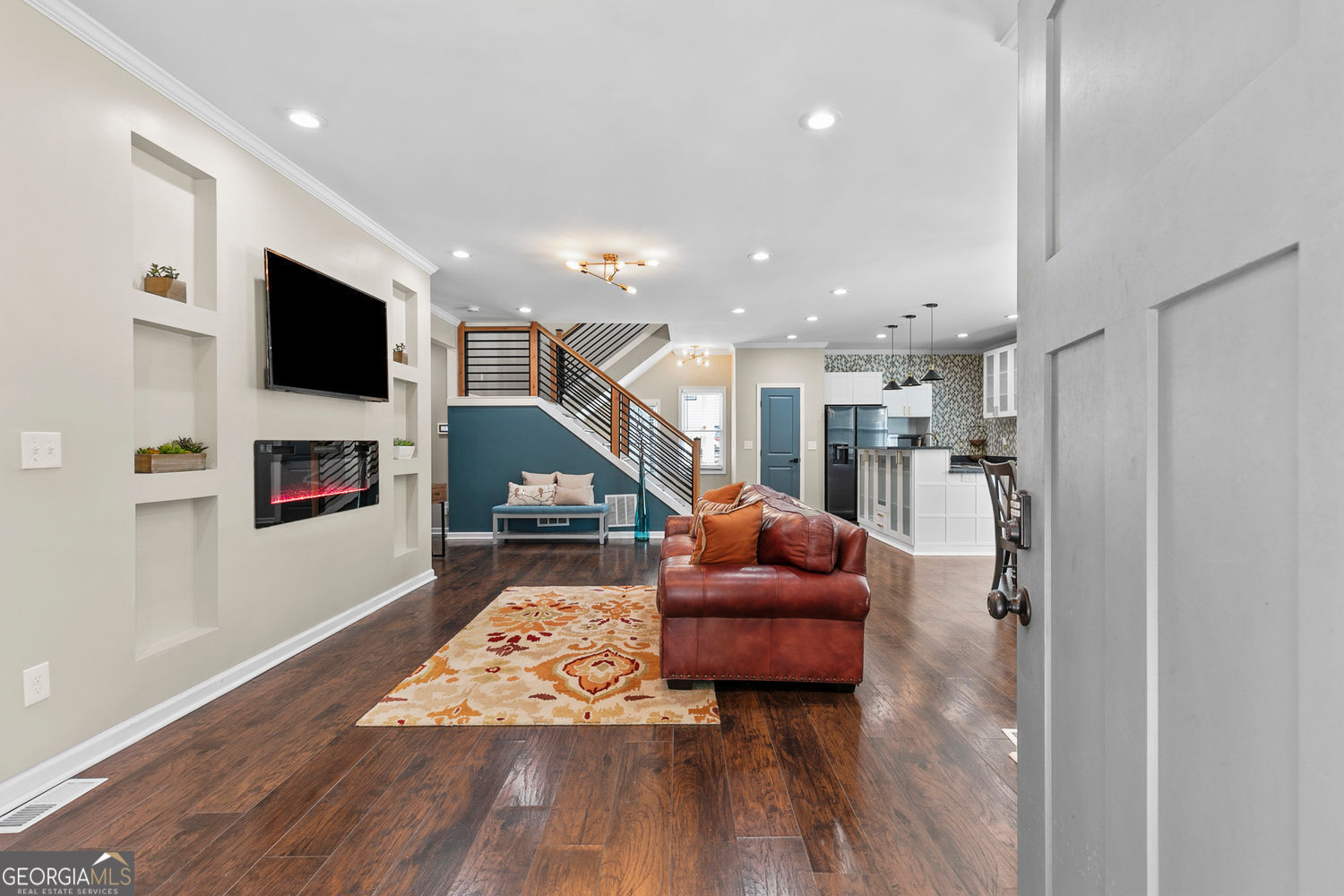 369 Delevan ST SW