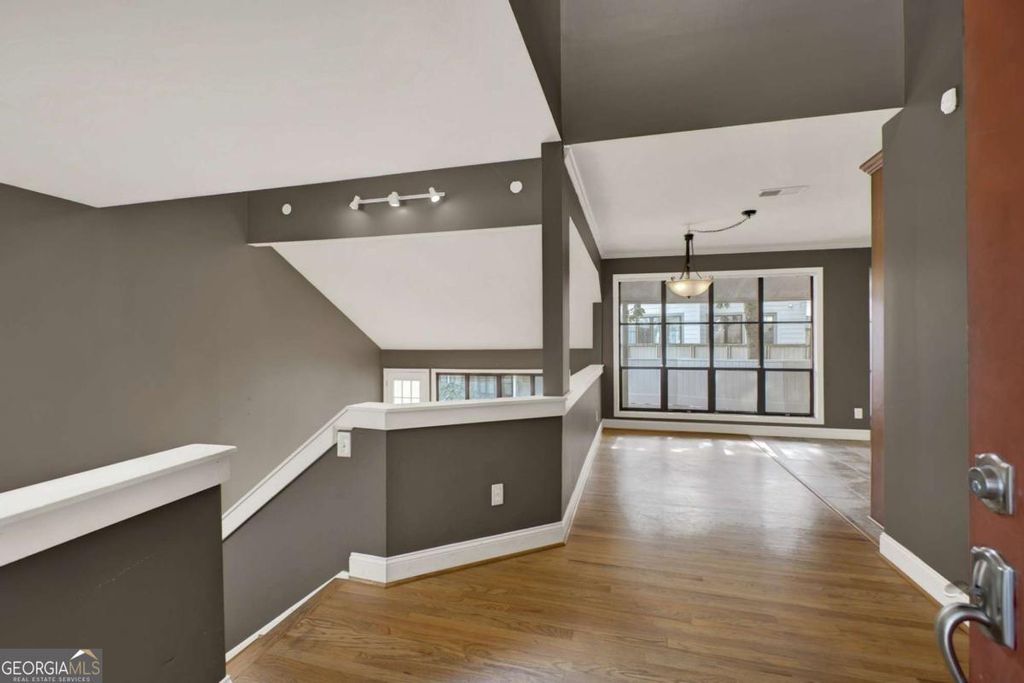 Photo of 4962 N Ellipse Rd, Marietta, GA 30068 (MLS # 10683589)