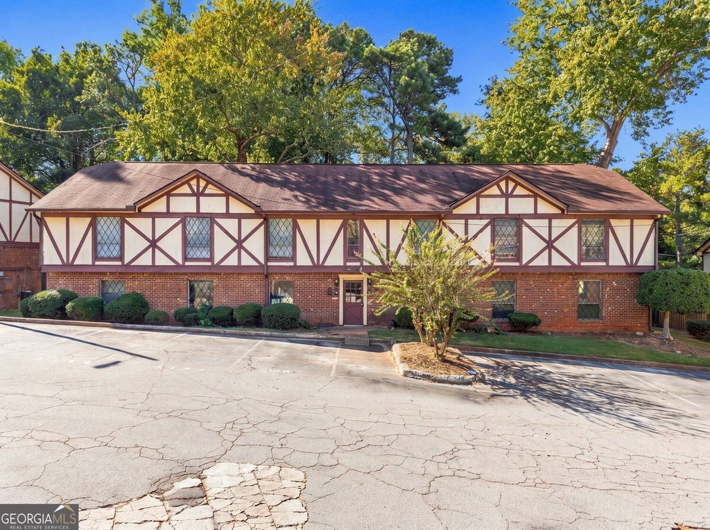Photo of 3188 Abbeywood Drive, Decatur, GA 30034 (MLS # 10855334)