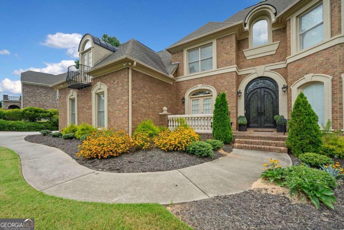1230 NEW BRITAIN DR SW
