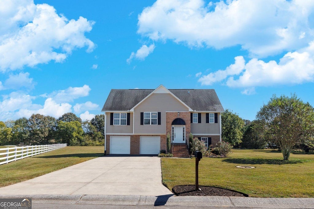 Photo of 149 Kennedy Drive, Adairsville, GA 30103 (MLS # 10877132)