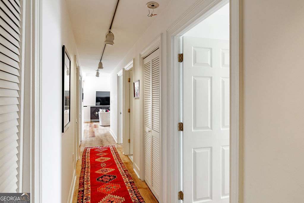 247 E Washington ST 207