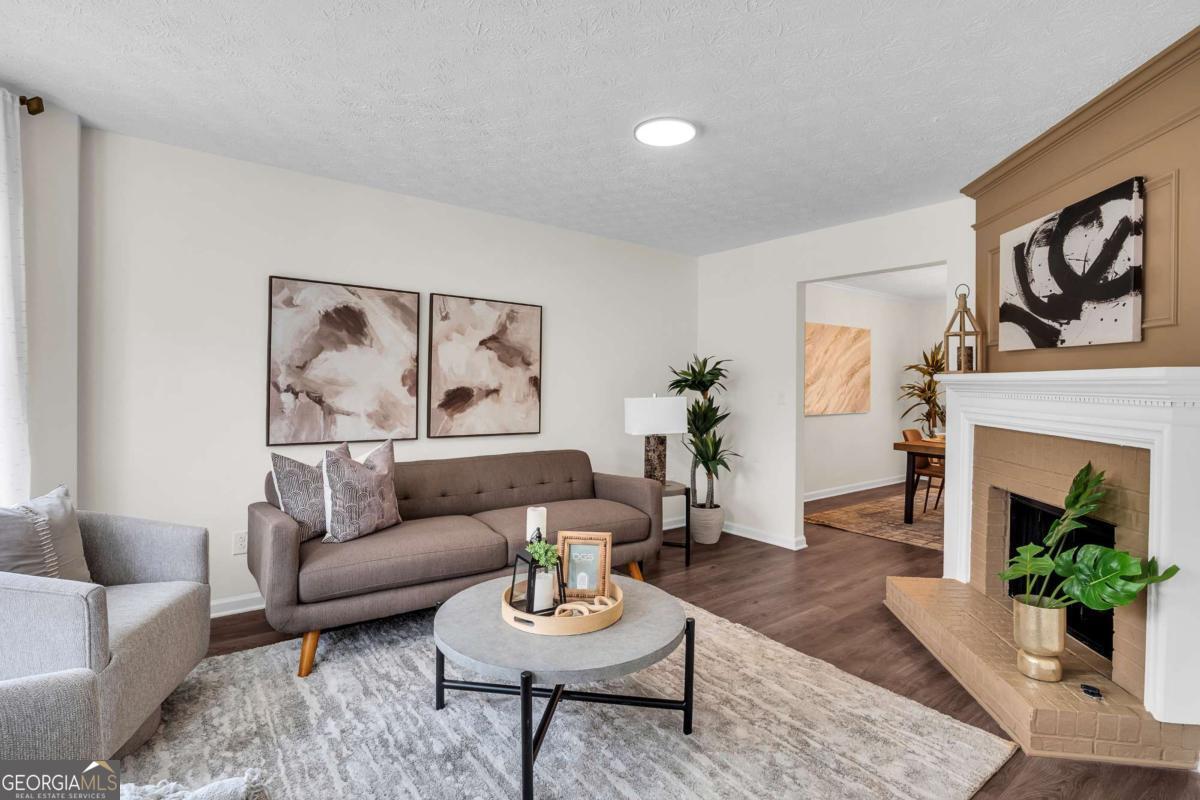 1075 Litchfield WAY SW