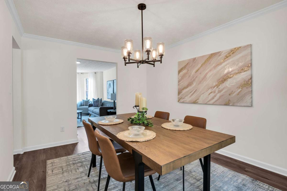 1075 Litchfield WAY SW