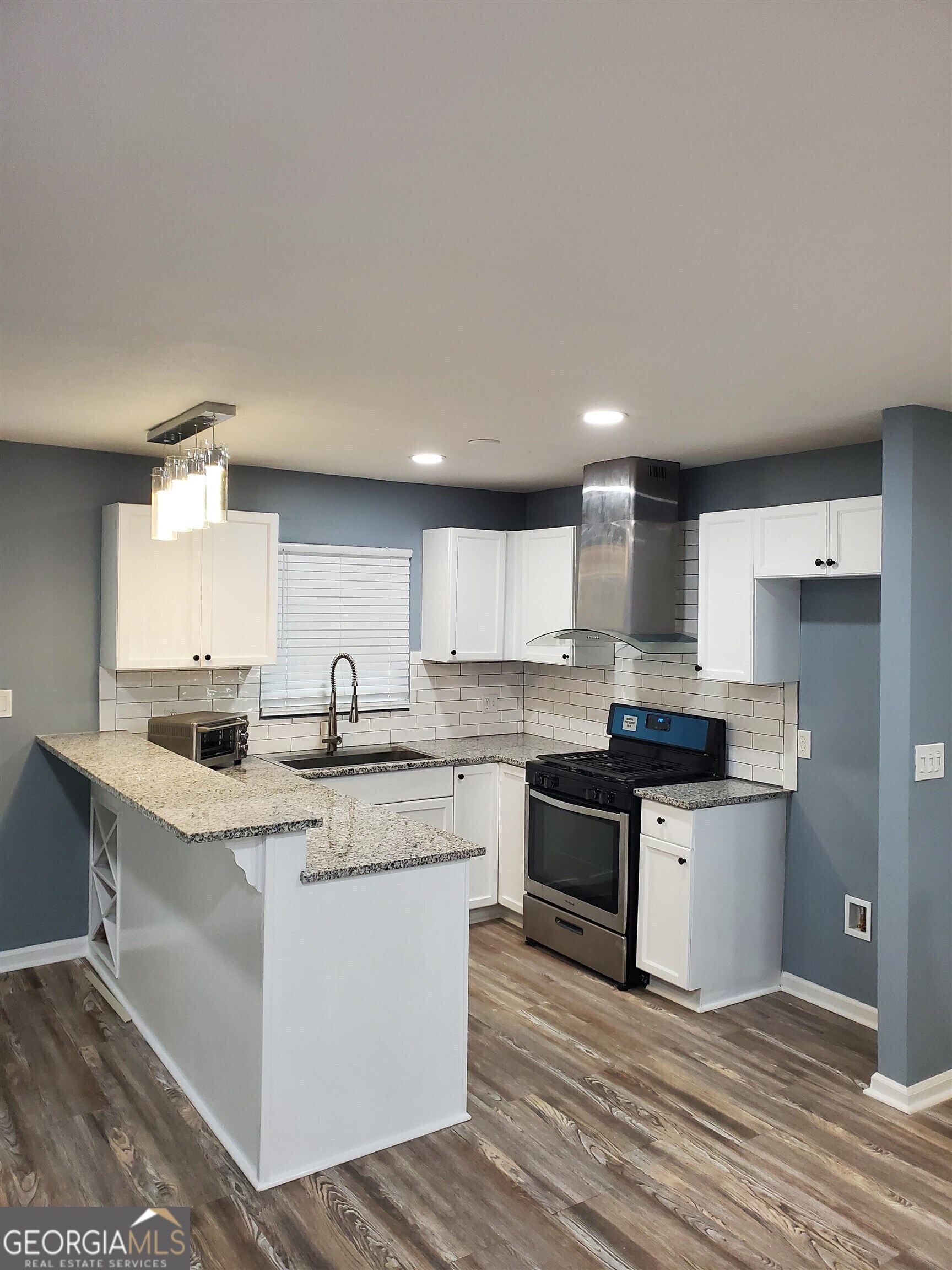 CHEROKEE TRAILS - Residential