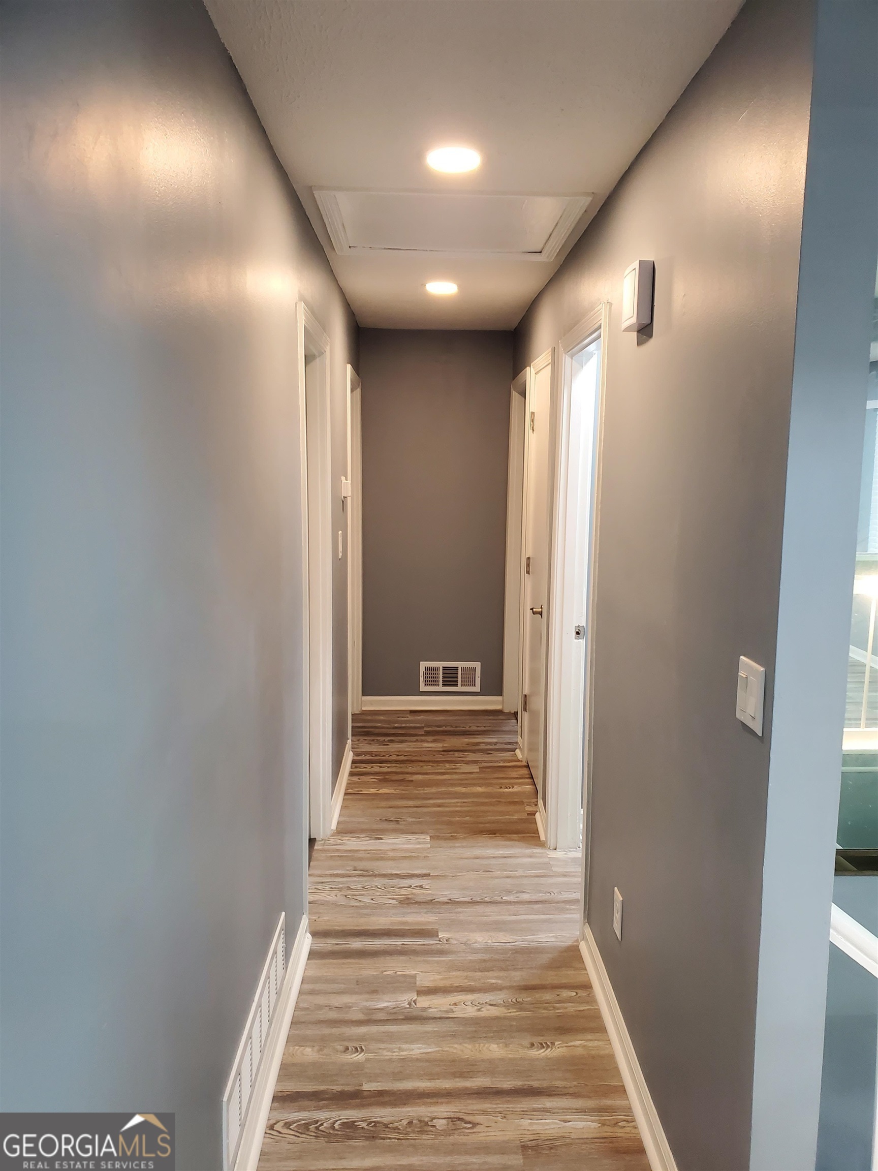 CHEROKEE TRAILS - Residential