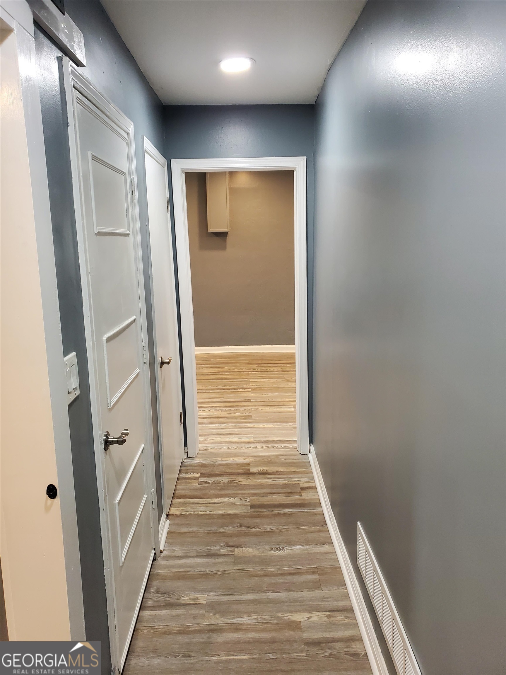 CHEROKEE TRAILS - Residential