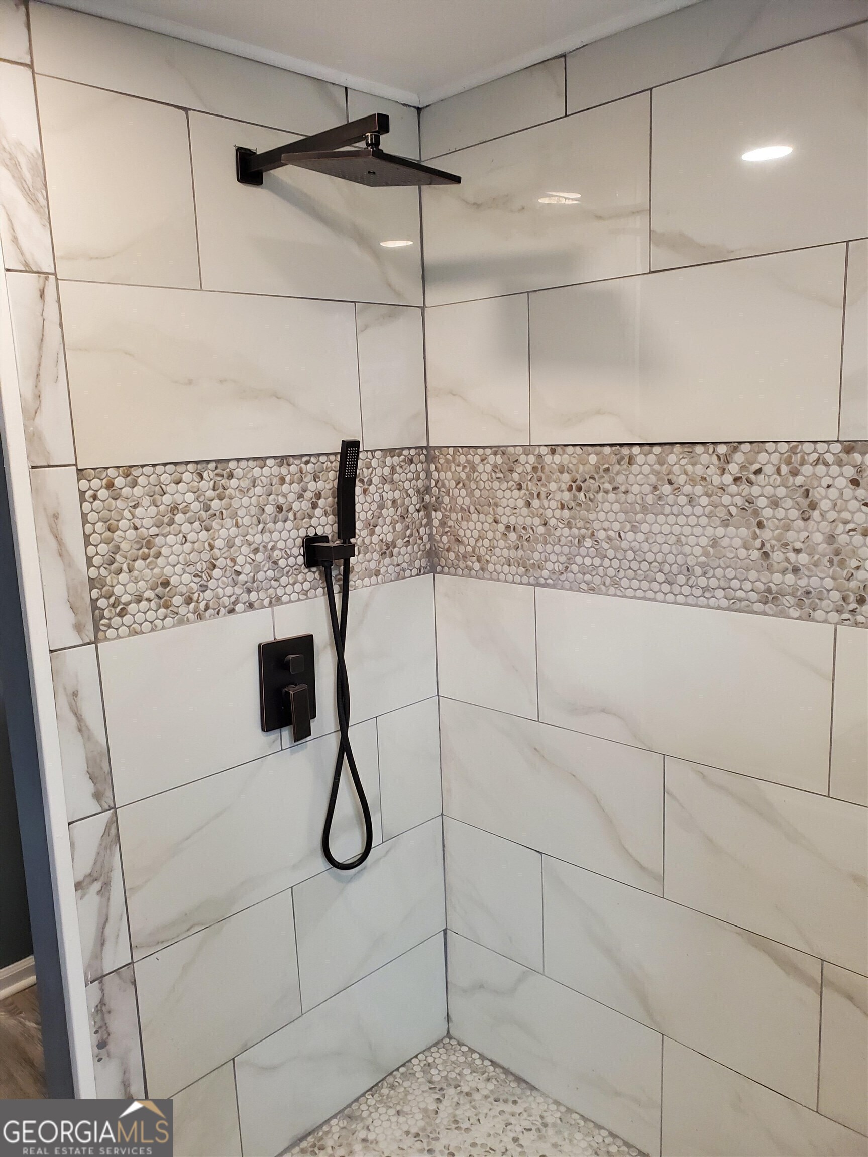 CHEROKEE TRAILS - Residential