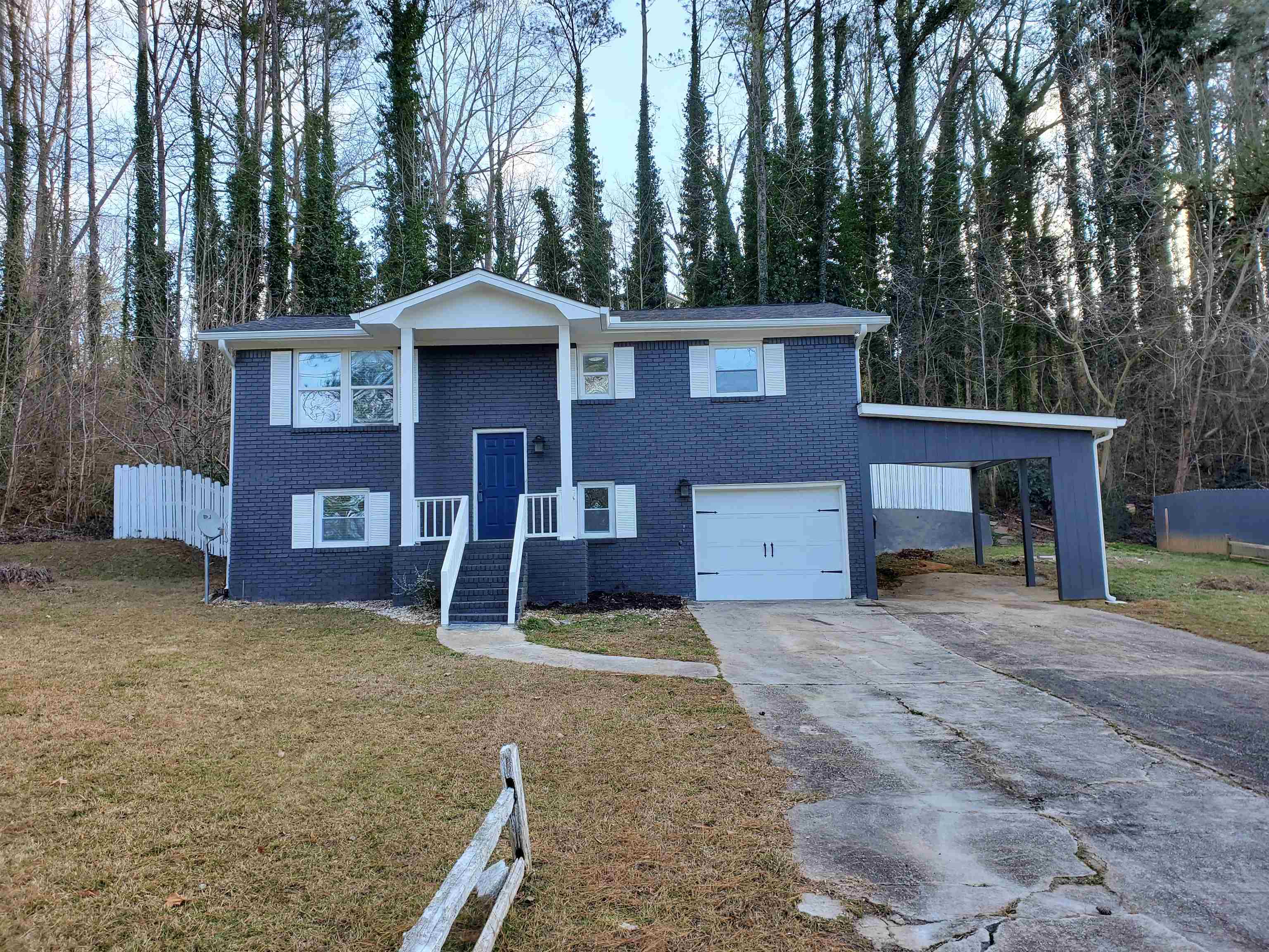 CHEROKEE TRAILS - Residential