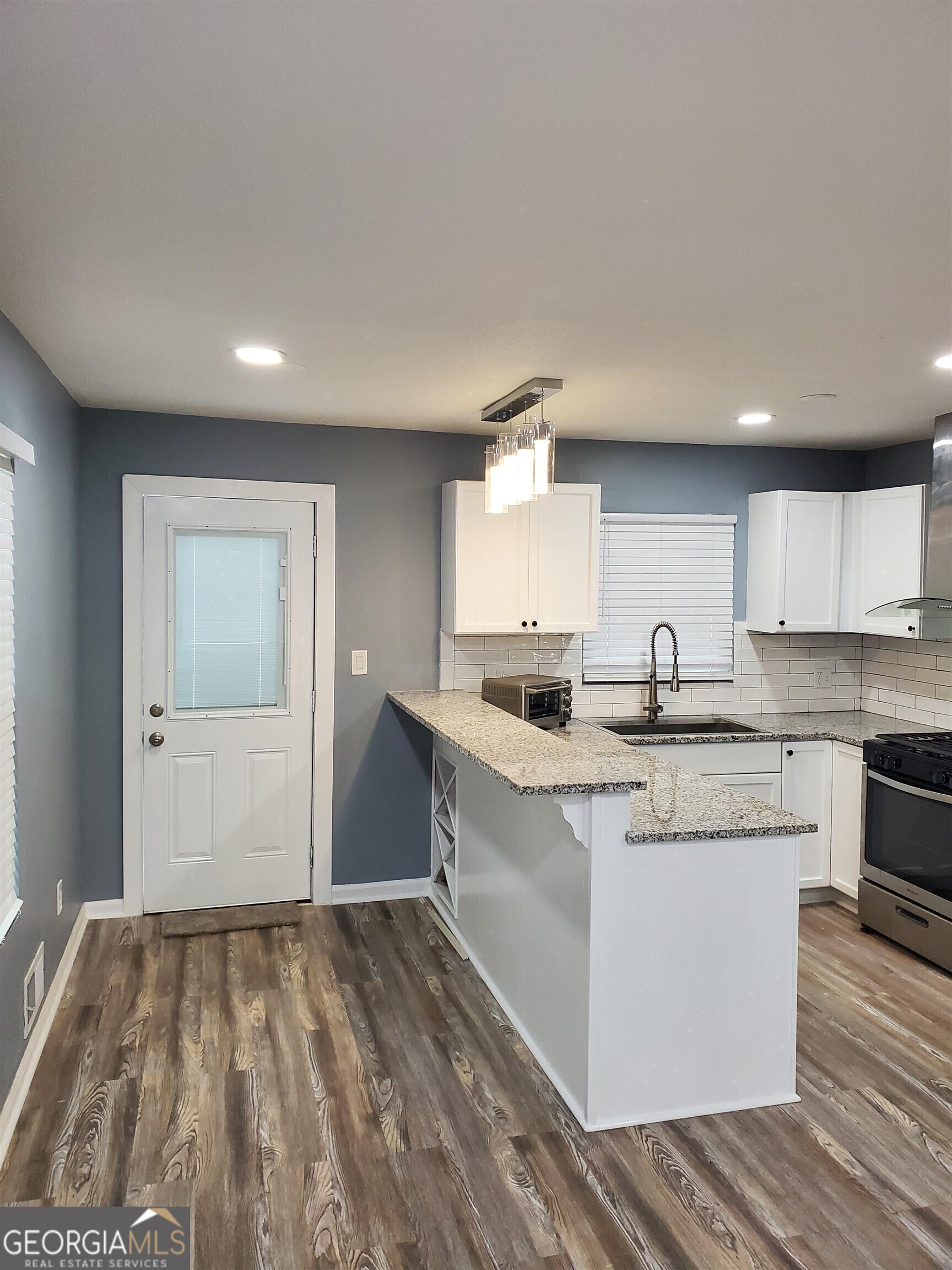 CHEROKEE TRAILS - Residential