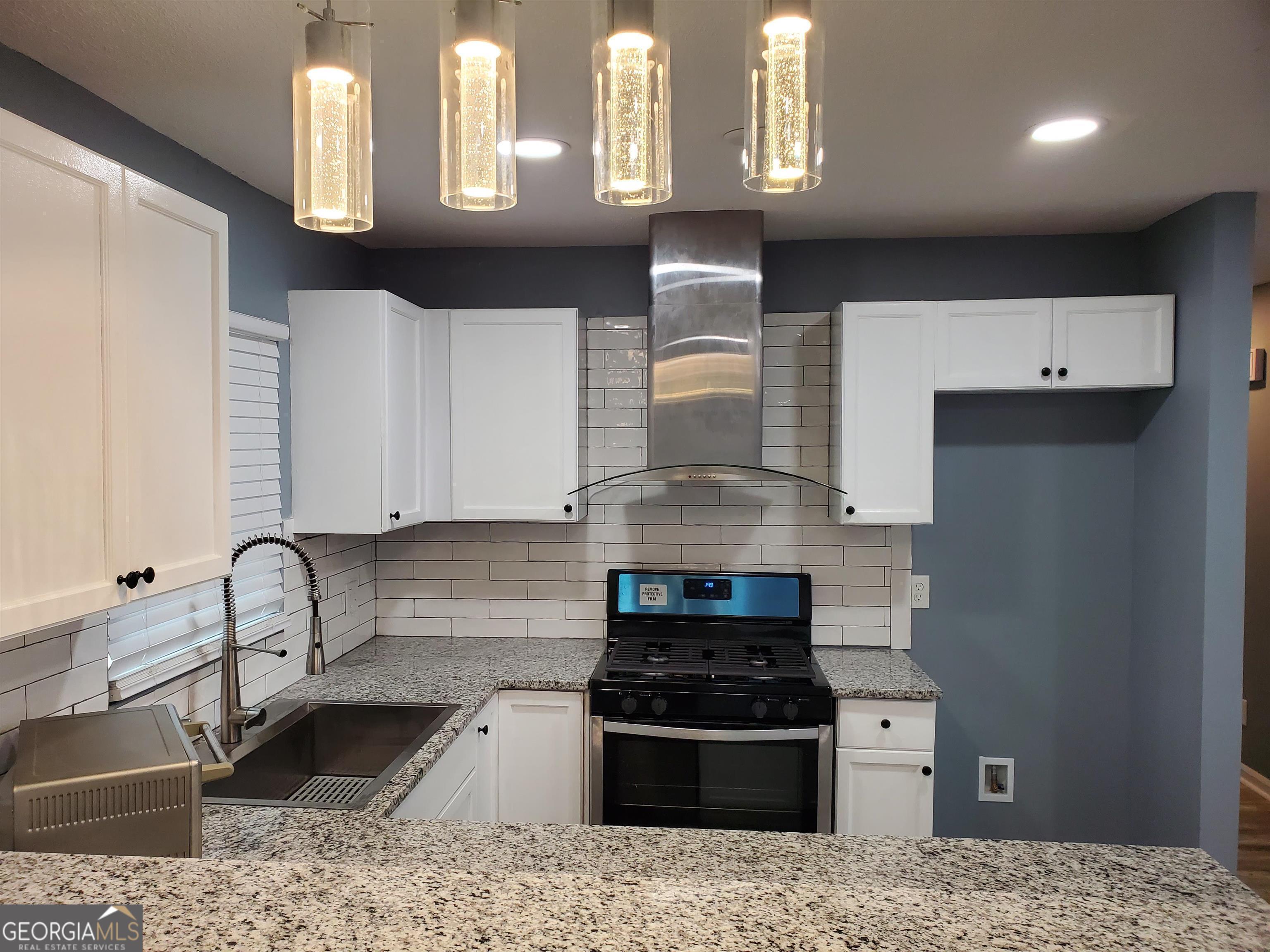 CHEROKEE TRAILS - Residential