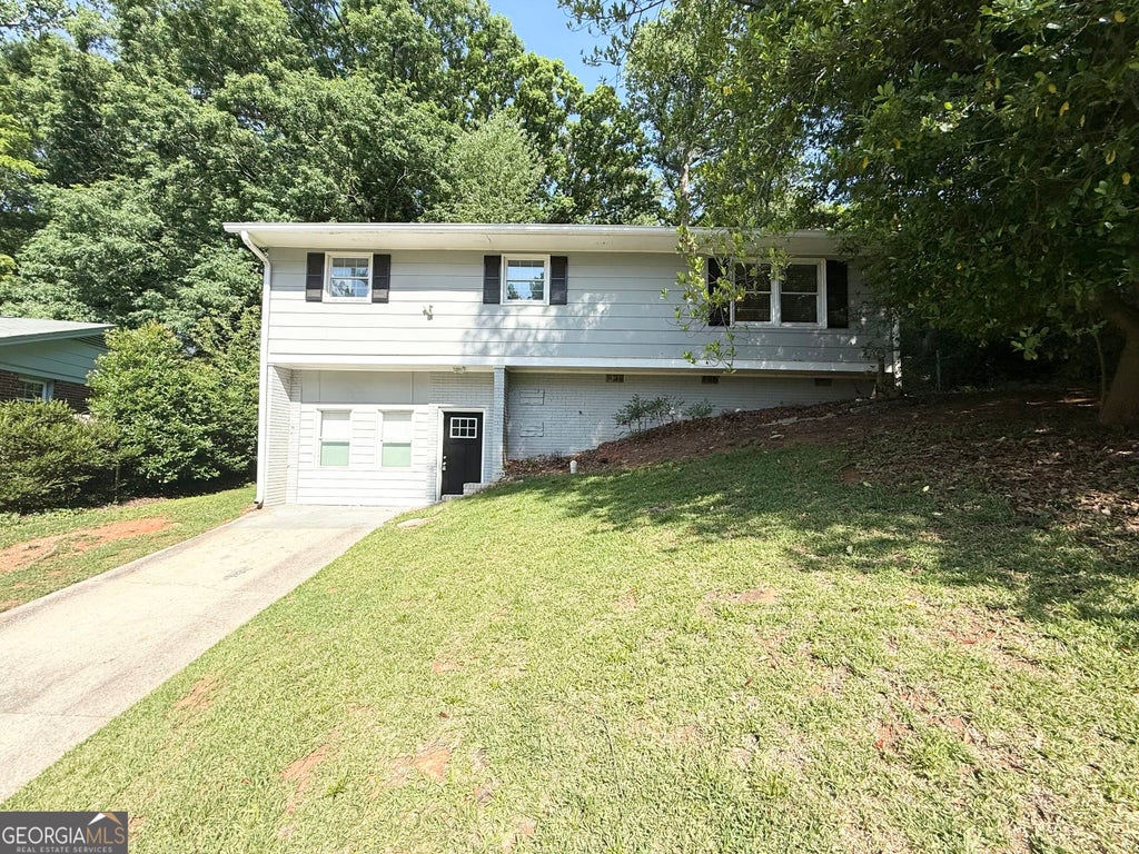 Photo of 3169 Pennington Circle SW, Atlanta, GA 30354 (MLS # 10829876)