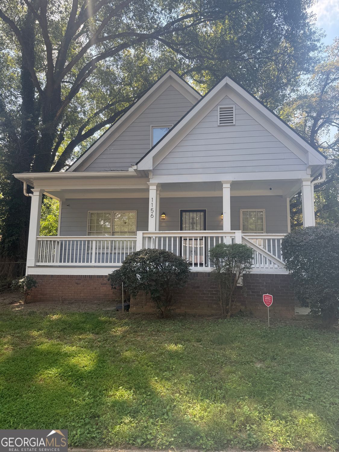 Welcome to this beautifully updated 3 bed, 3.5 bath home in the heart of Atlanta! Featuring new flooring, fresh paint, and an open floor plan, this home is move-in ready. The kitchen boasts granite countertops and white shaker cabinets. Each bedroom has its own bath, including a luxurious primary suite with a soaking tub and glass shower for the master bedroom. Enjoy the inviting front porch and convenient location near Downtown, Westside BeltLine, and major highways.