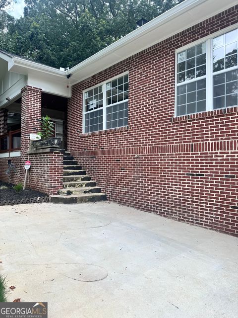 Photo of 1170 Donnelly Avenue, Atlanta, GA 30310 (MLS # 10755589)