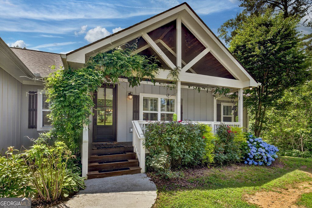 362 Meadow CIR