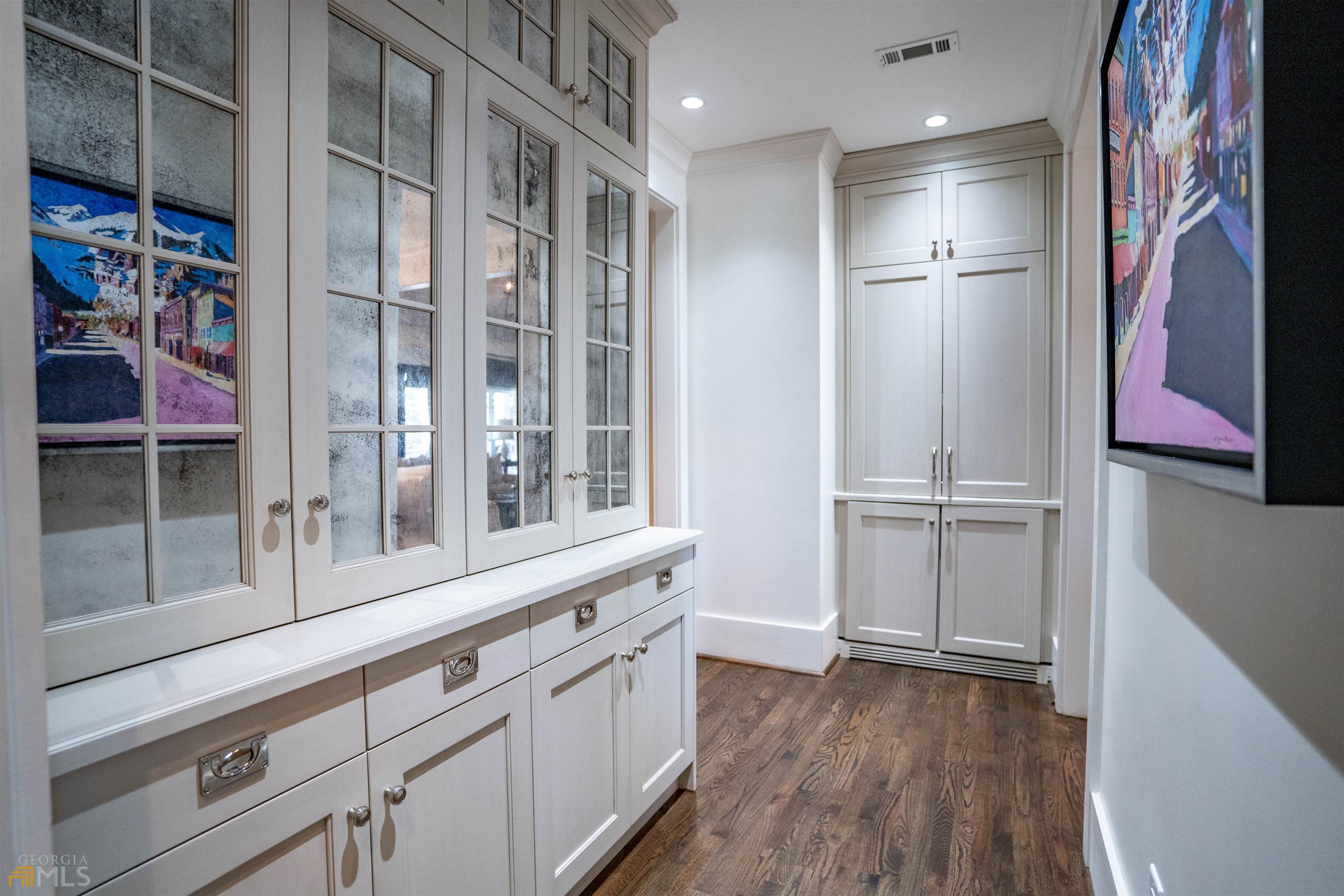 Harbor Club - Residential