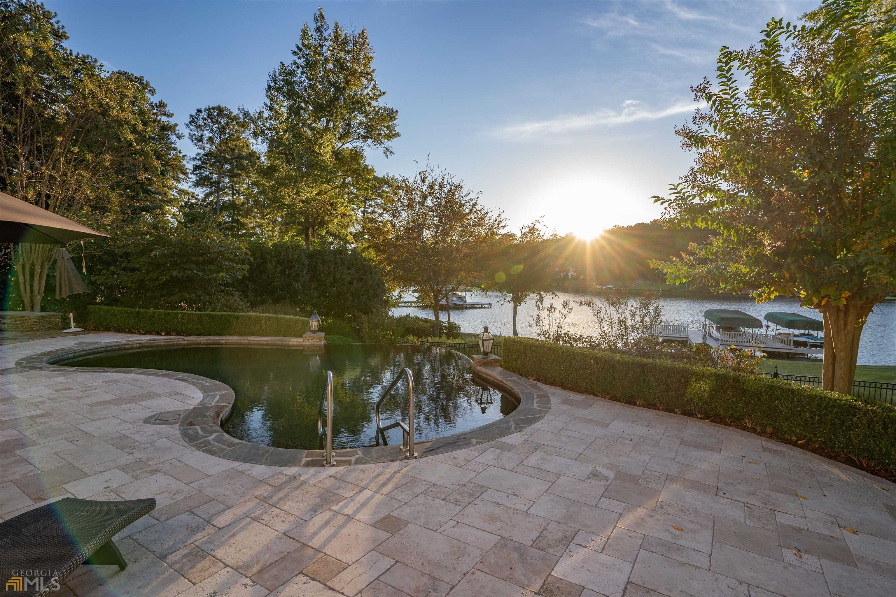 Harbor Club - Residential