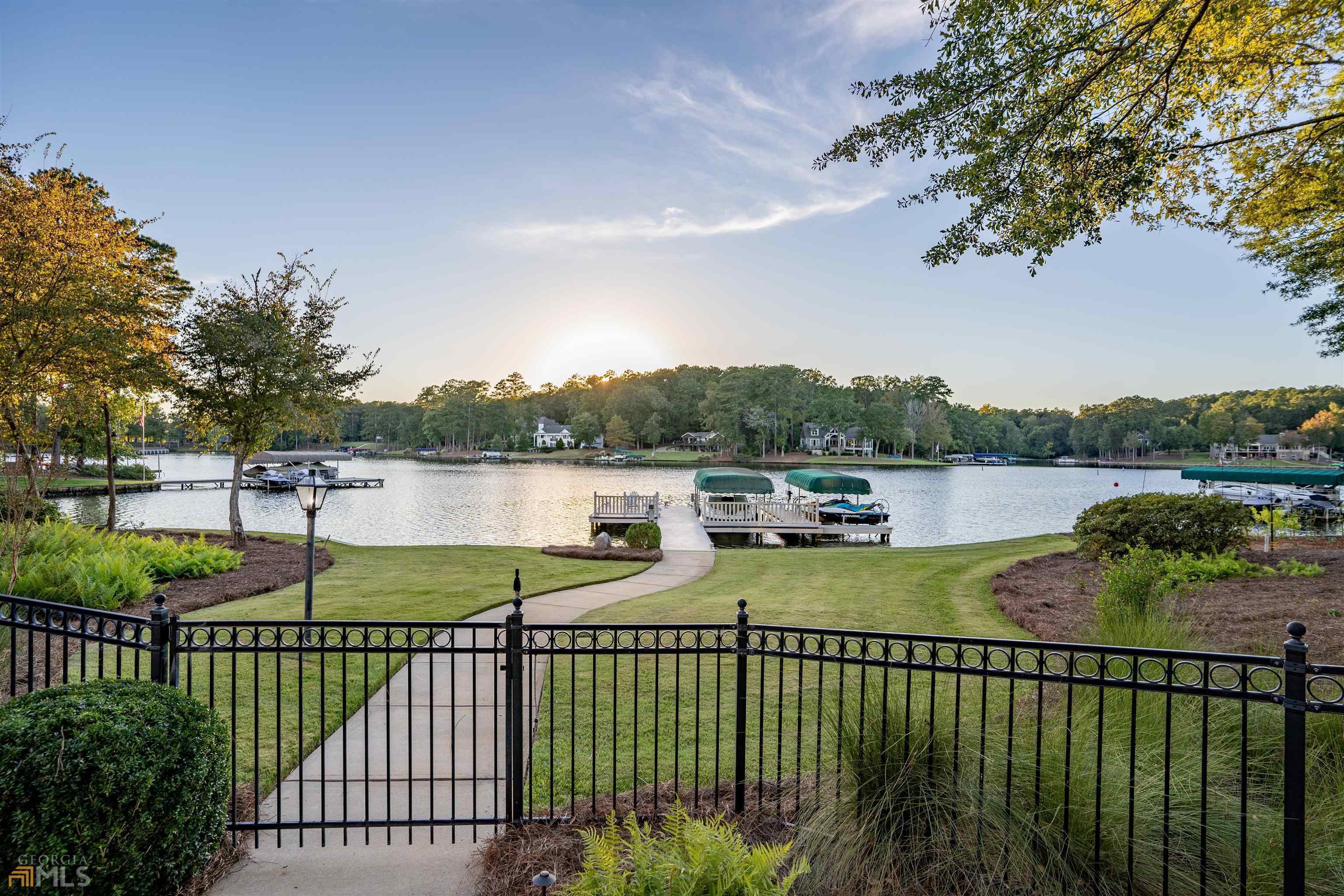 Harbor Club - Residential
