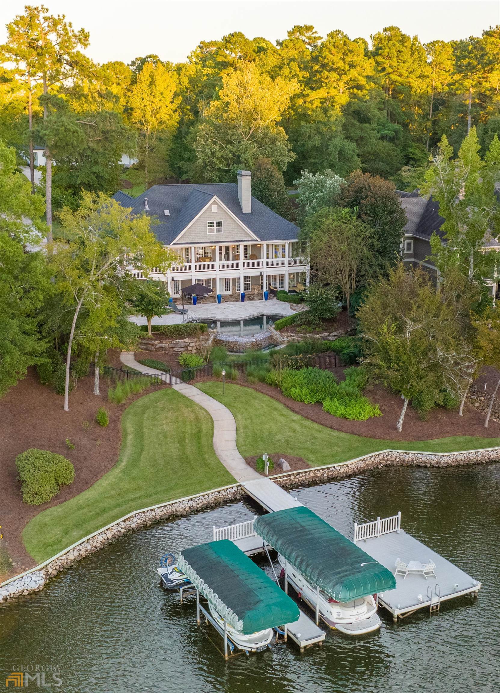 Harbor Club - Residential