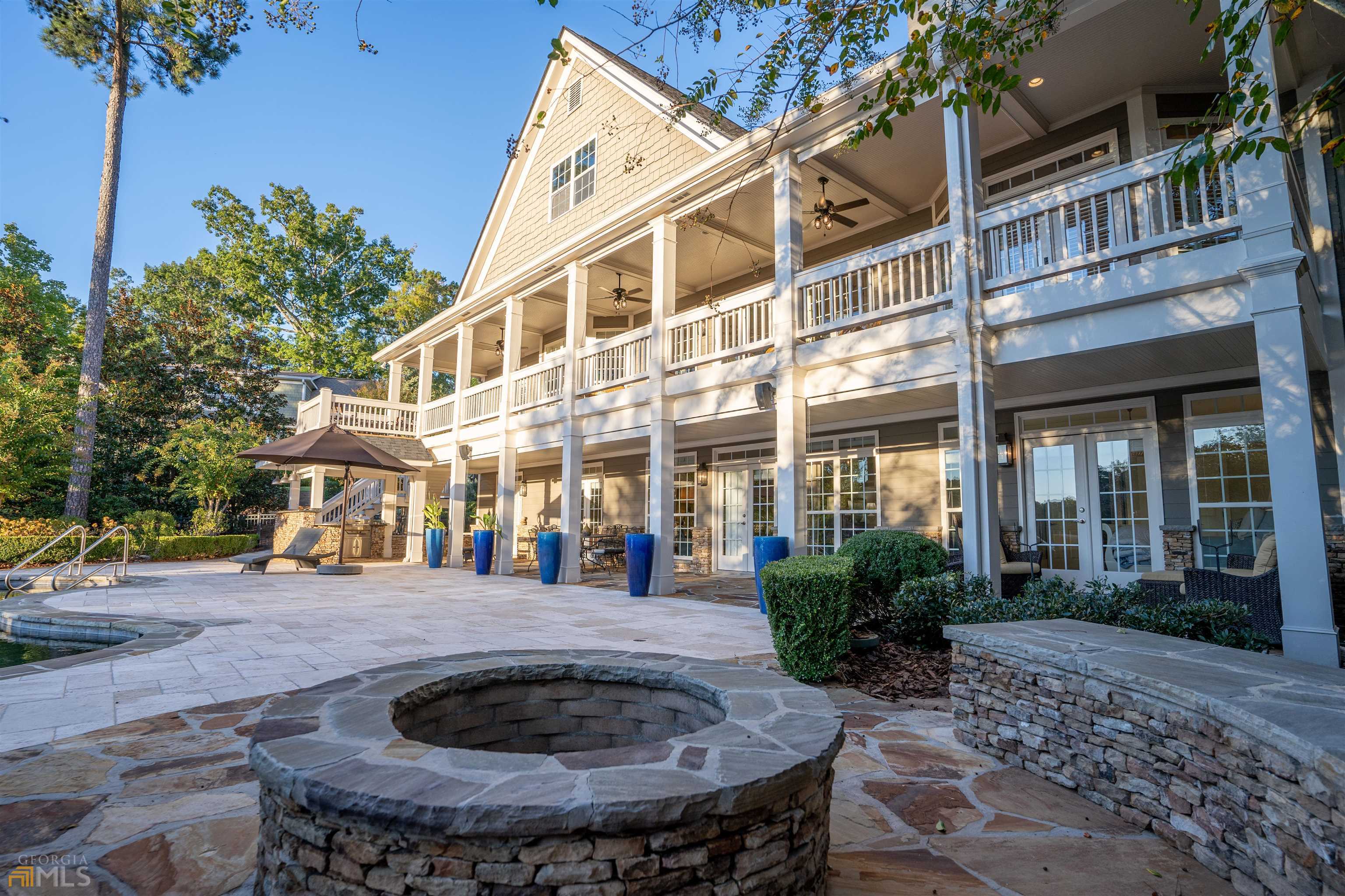 Harbor Club - Residential