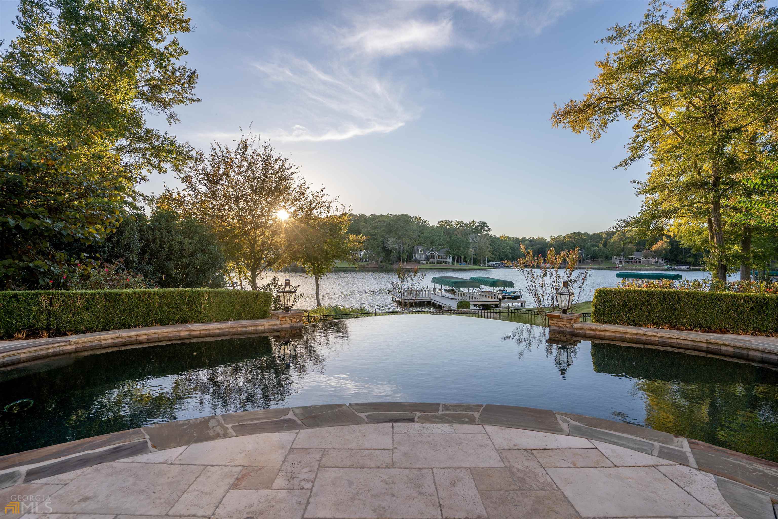 Harbor Club - Residential