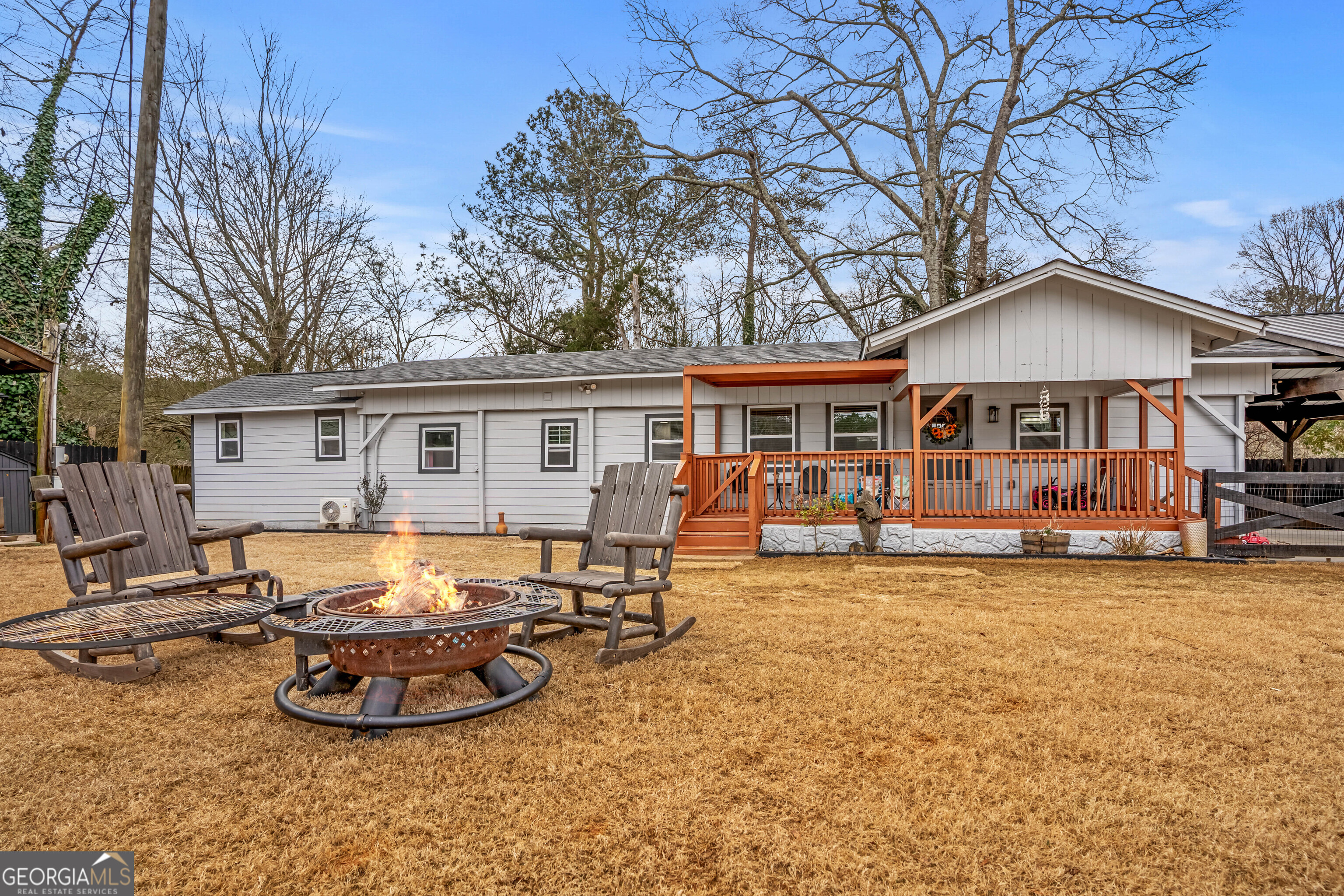 5432 Crystal Lake DR