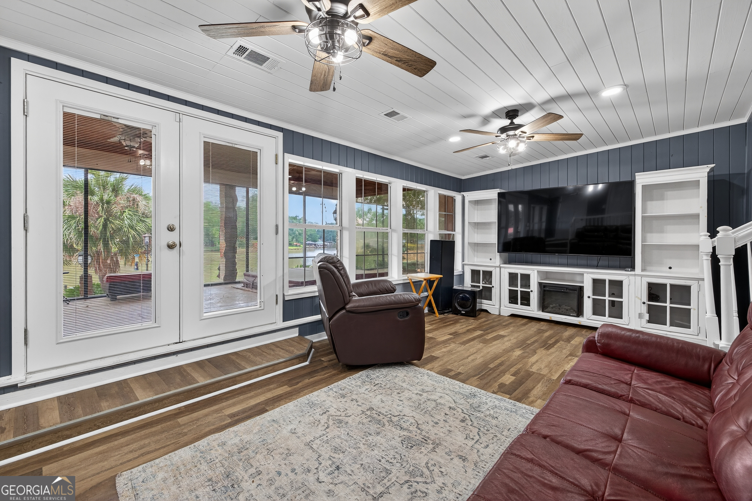 Breezy Shores - Residential