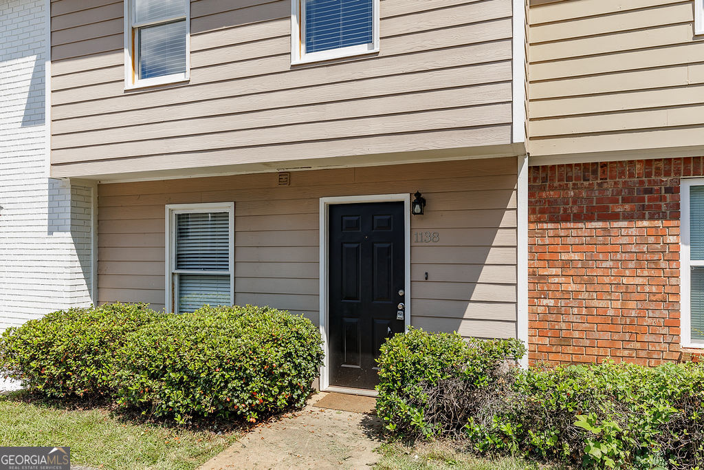 1138 Barnett Shoals RD