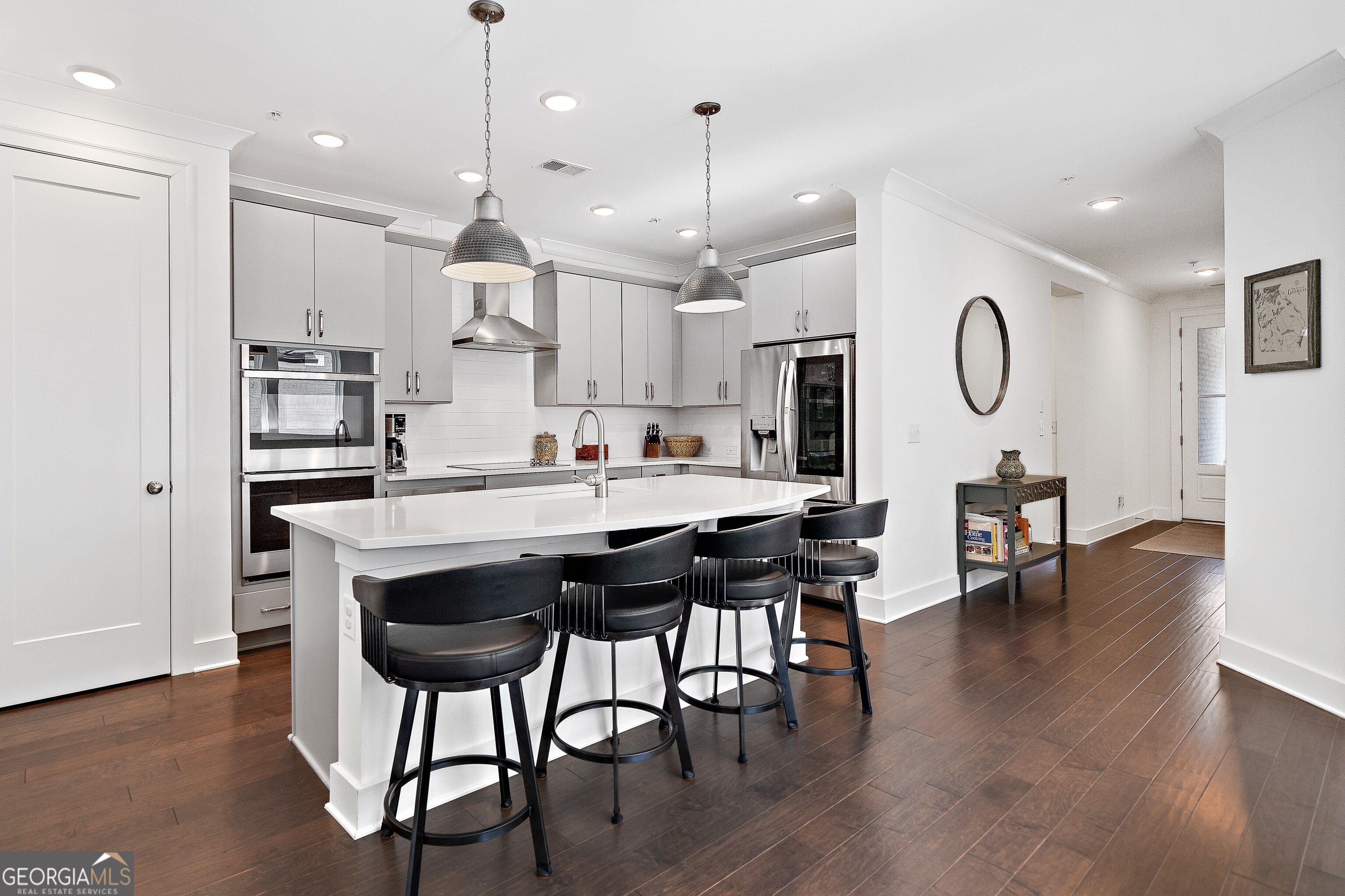 209 Floral Valley DR