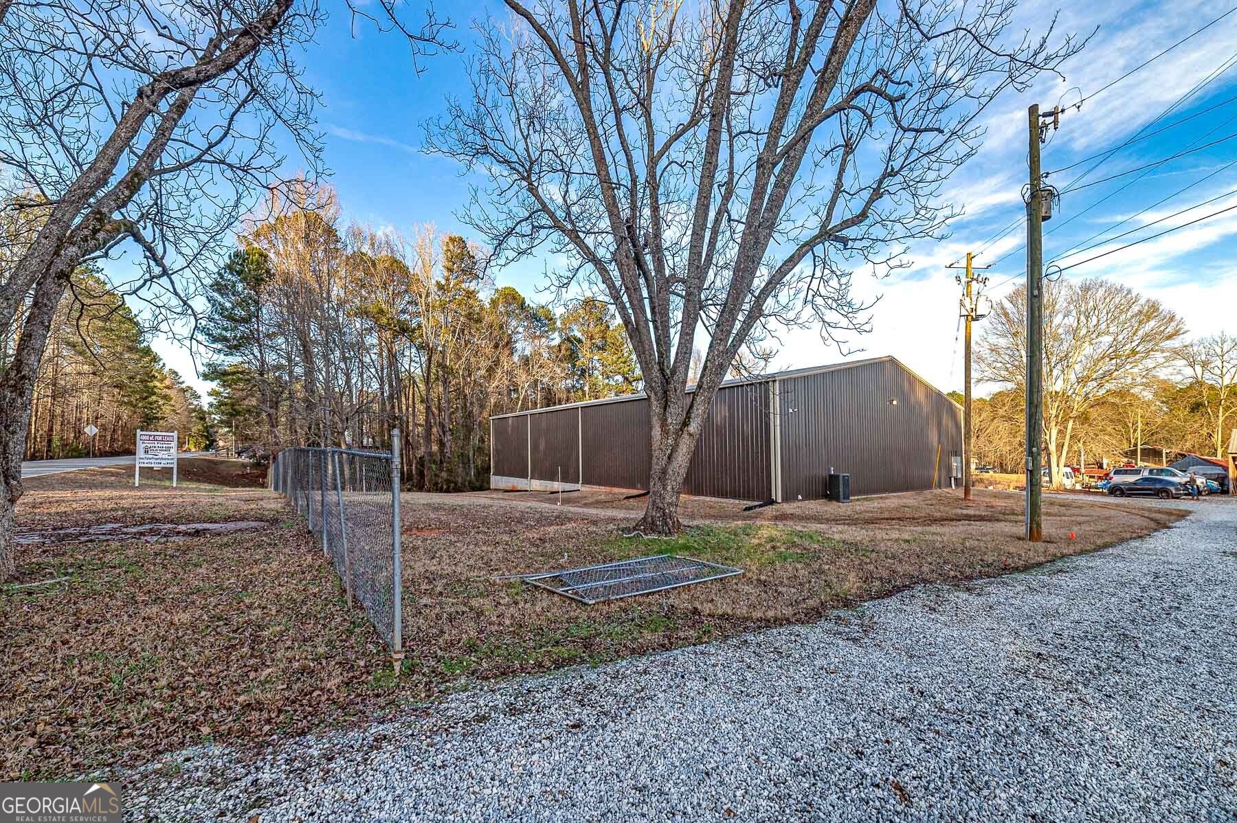 881 Barnetts Bridge RD