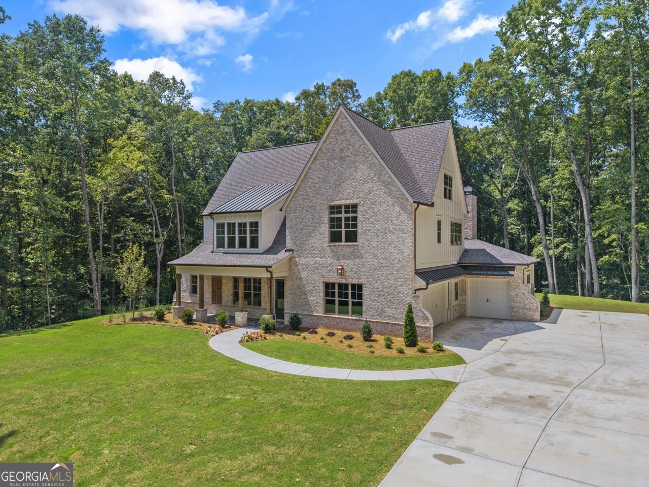 879 Arnold Mill RD