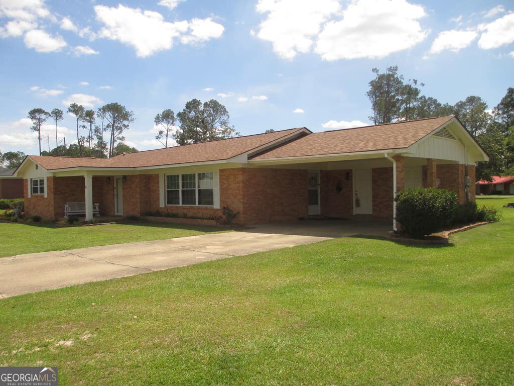 Photo of 29 Pine Forest Avenue, hazlehurst, GA 31539 (MLS # 10780604)